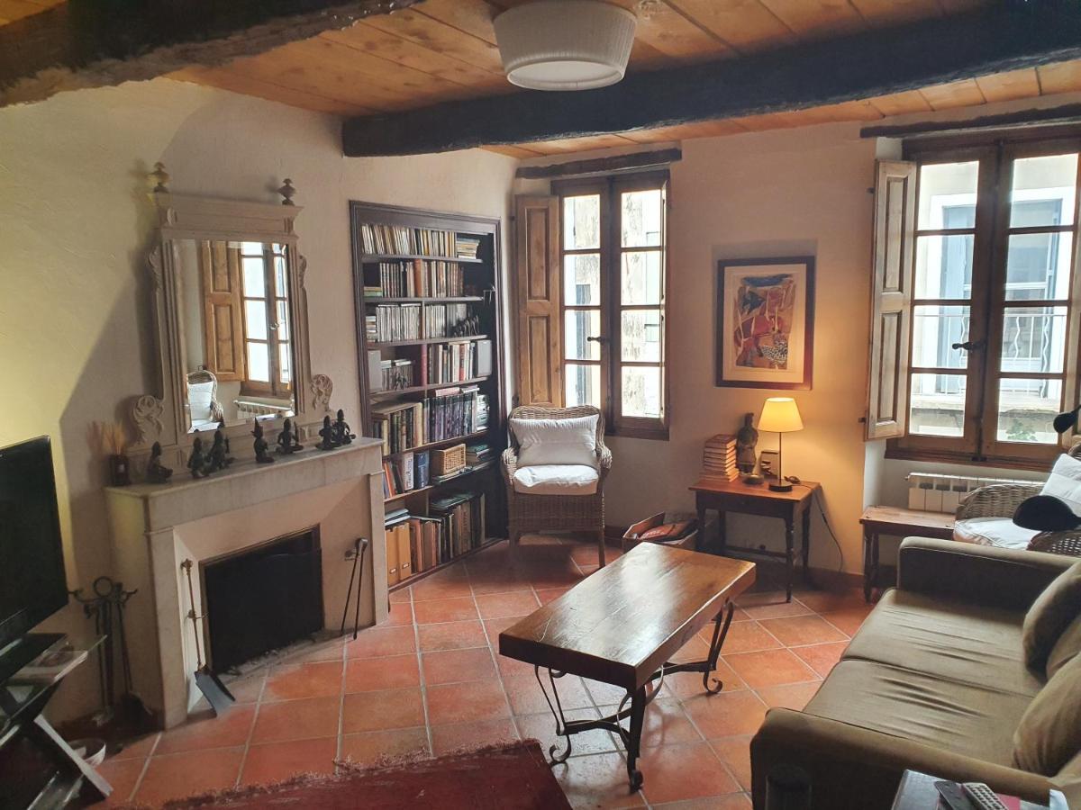 La Maison Provençale La Roquebrussanne Extérieur photo