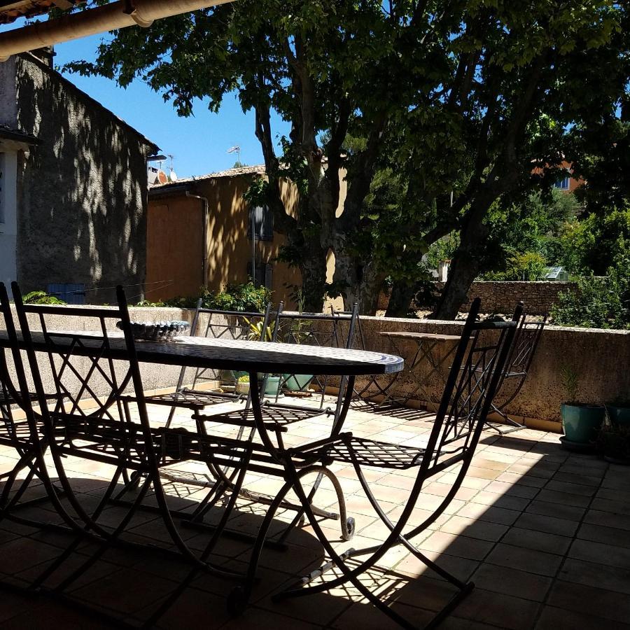 La Maison Provençale La Roquebrussanne Extérieur photo