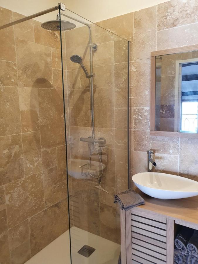 La Maison Provençale La Roquebrussanne Extérieur photo
